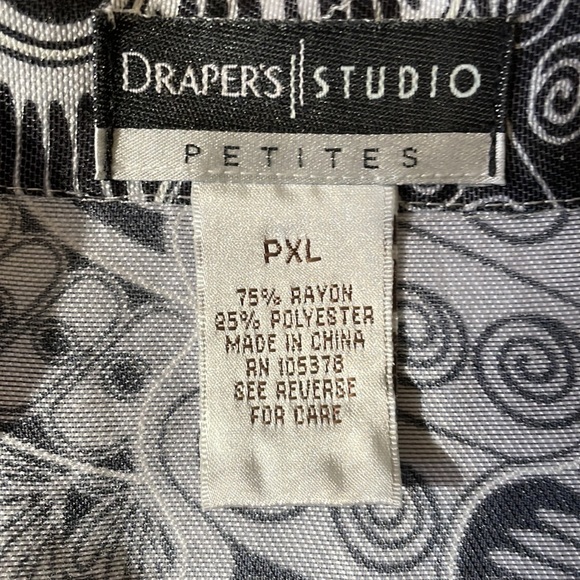 Draper’s Studio buttons down shirt - Picture 7 of 8